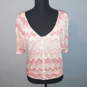 Rue 21 Zig Zag Blouse w/ Crochet Backing Size Small